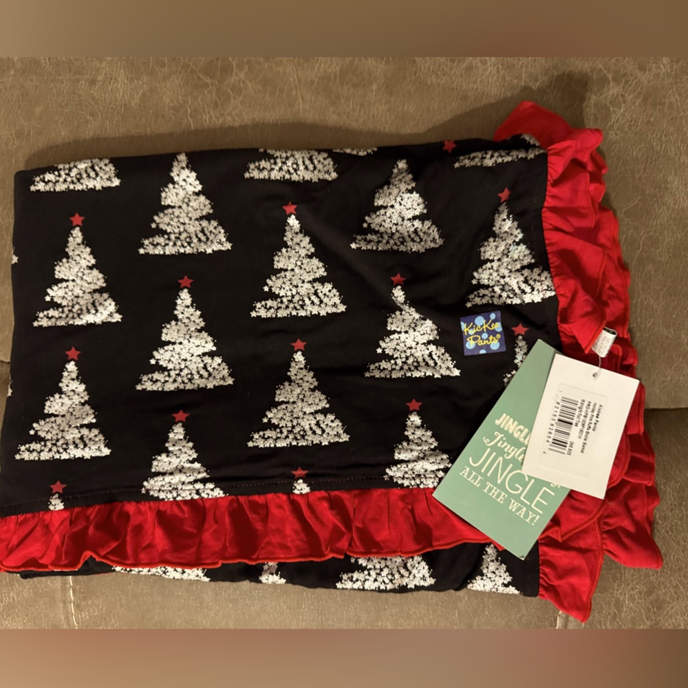 NWT Stroller Blanket KicKee Midnight Foil Tree